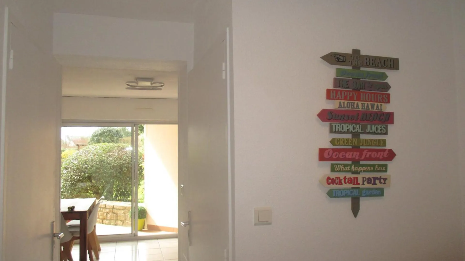 Lägenhet Appartement Renove 1 Chambre ,Rez De Jardin,Belle Terrasse,Proche Plages,Carnac 2025-00427